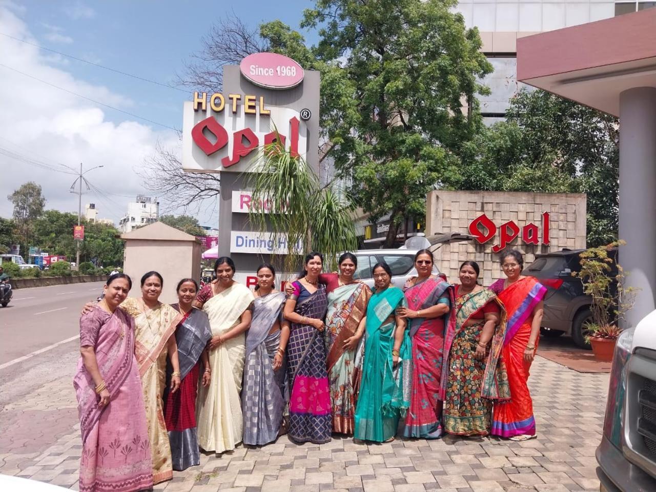 Hotel Opal Kolhapur Exteriör bild