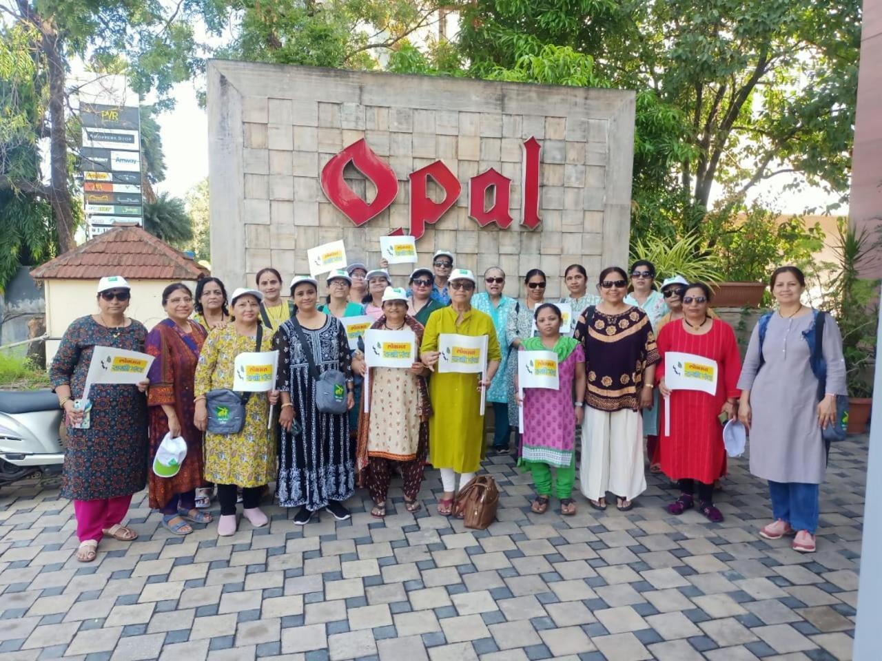 Hotel Opal Kolhapur Exteriör bild