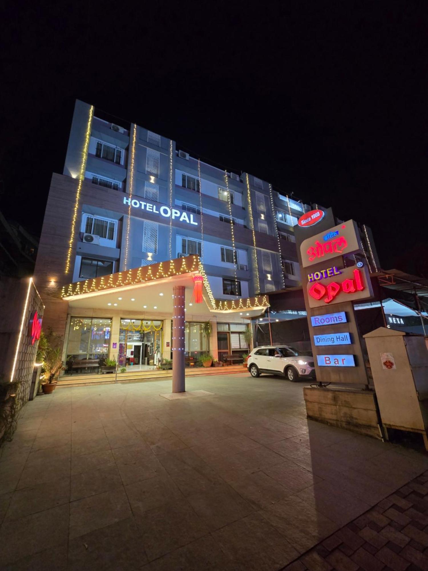 Hotel Opal Kolhapur Exteriör bild