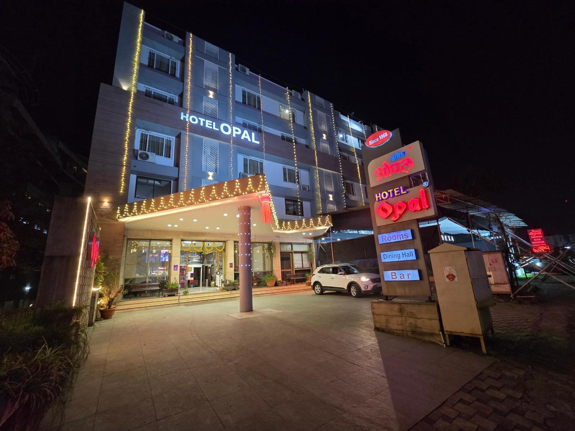Hotel Opal Kolhapur Exteriör bild